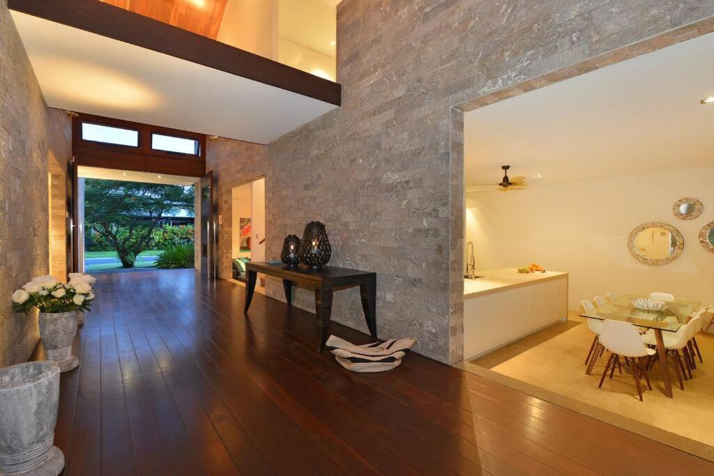 Tugela - Luxury Holiday Home Port Douglas Exterior photo